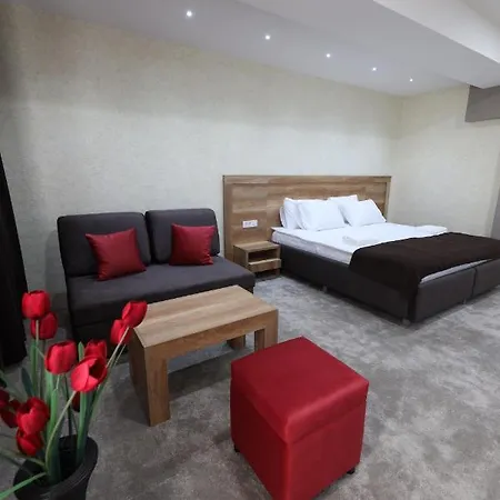 Magnolija Ponikva Apartmanhotel Kocsani